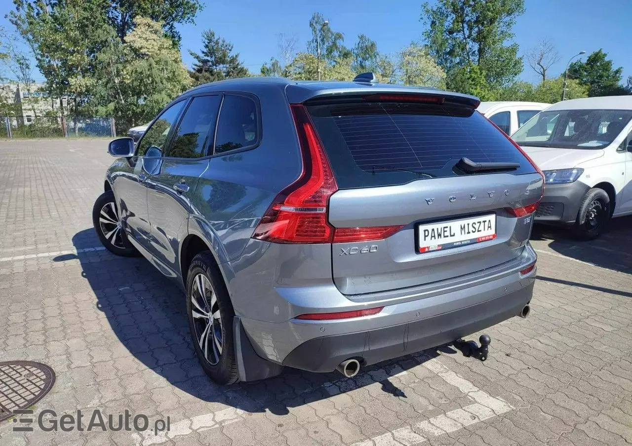 VOLVO XC 60 T5 AWD Geartronic Momentum