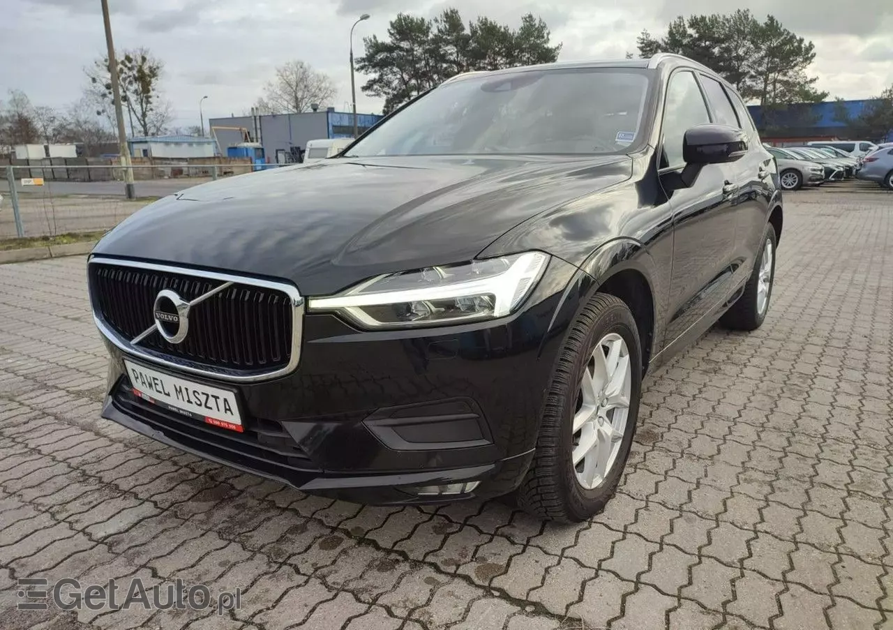 VOLVO XC 60 T4 Momentum