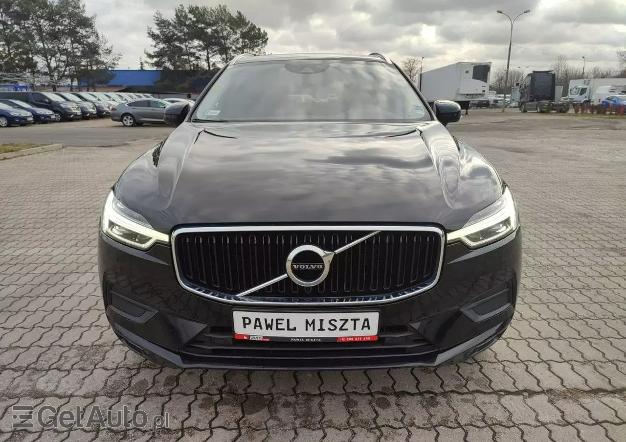 VOLVO XC 60 T4 Momentum