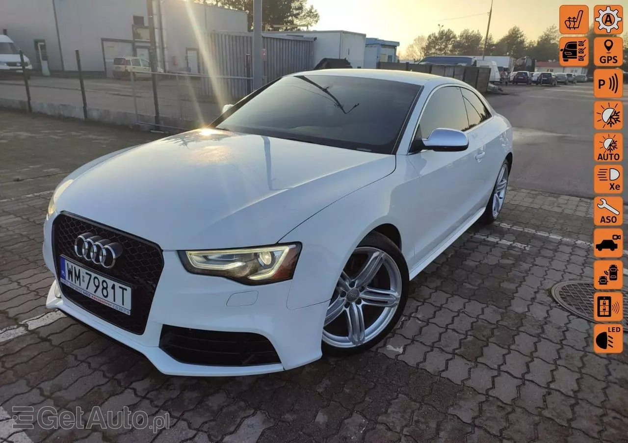 AUDI S5 