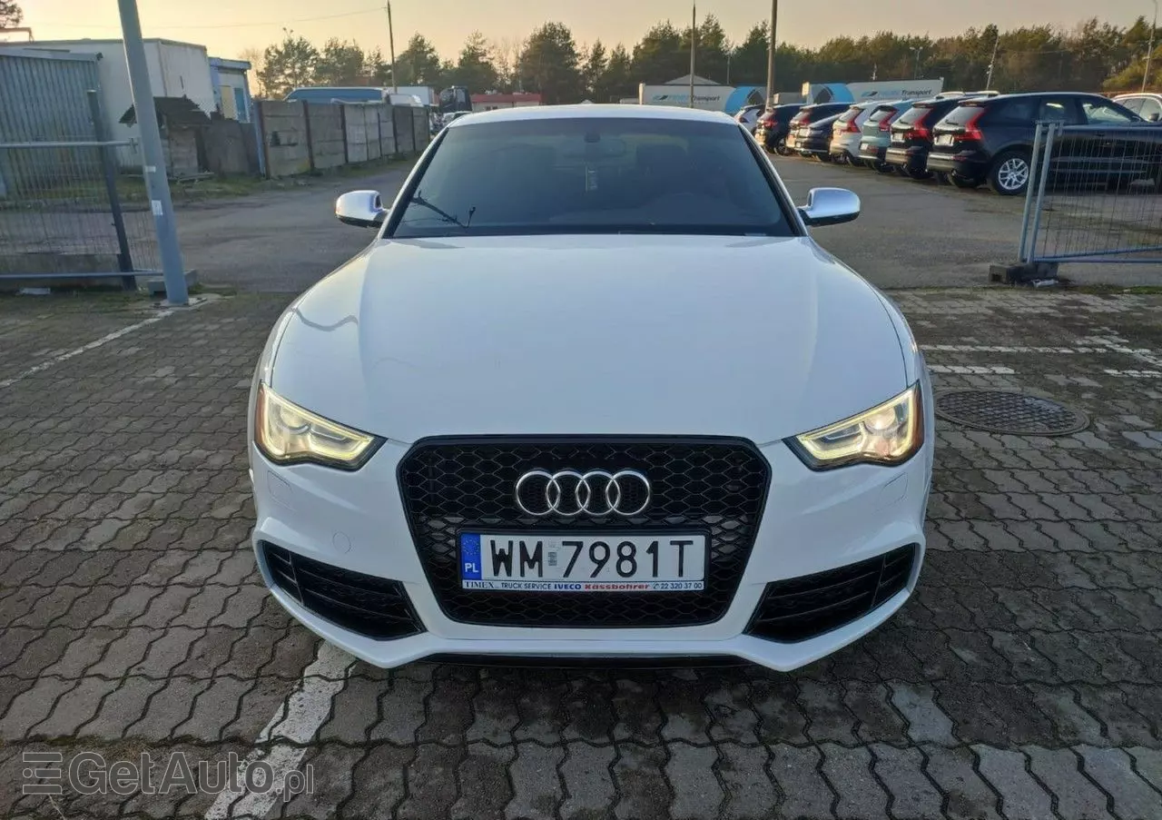 AUDI S5 