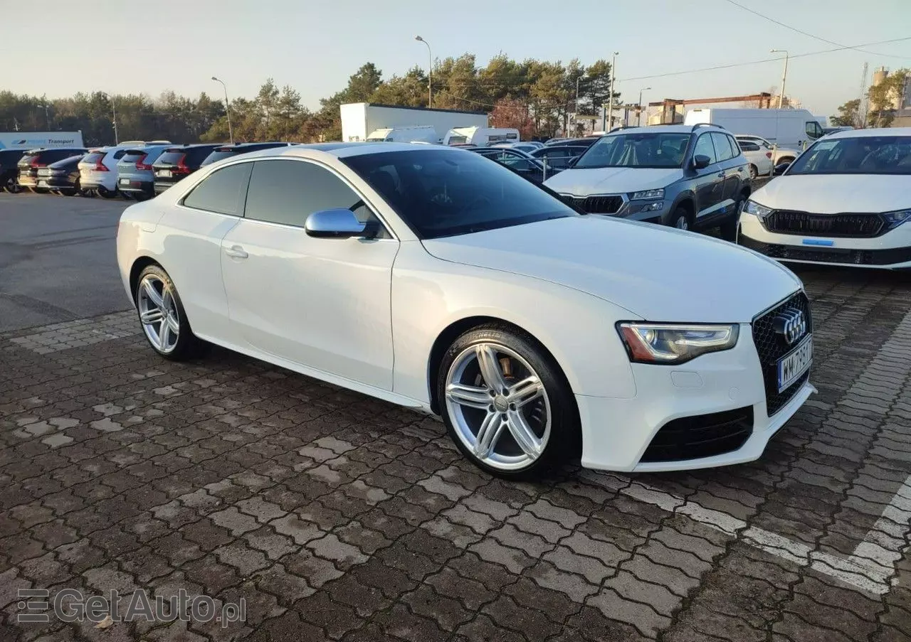 AUDI S5 