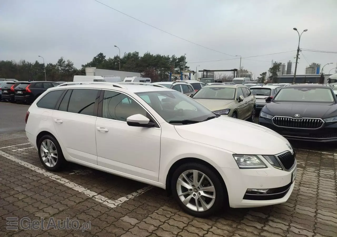 SKODA Octavia 2.0 TDI 4x4 DSG Style