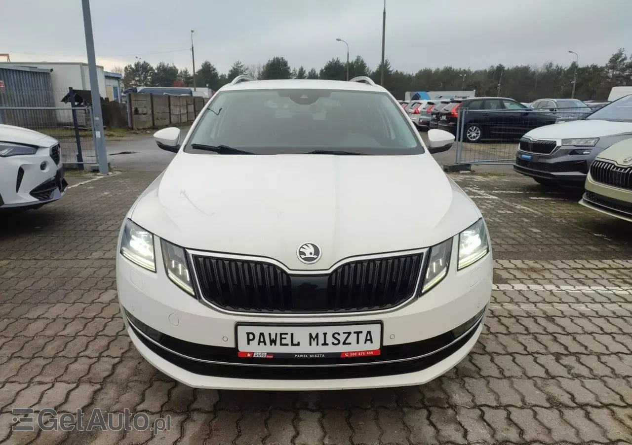 SKODA Octavia 2.0 TDI 4x4 DSG Style