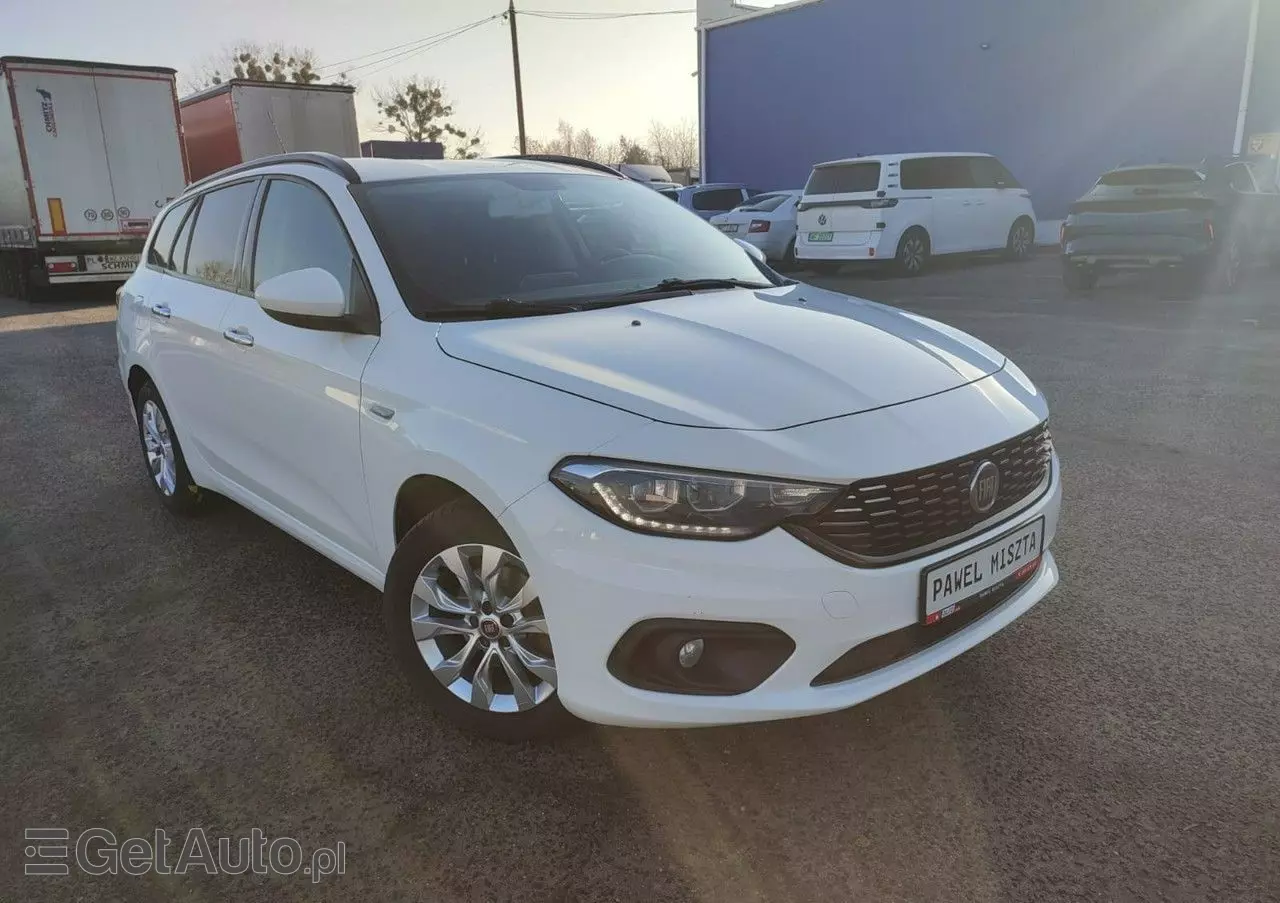 FIAT Tipo 1.6 E-Torq 16v Lounge