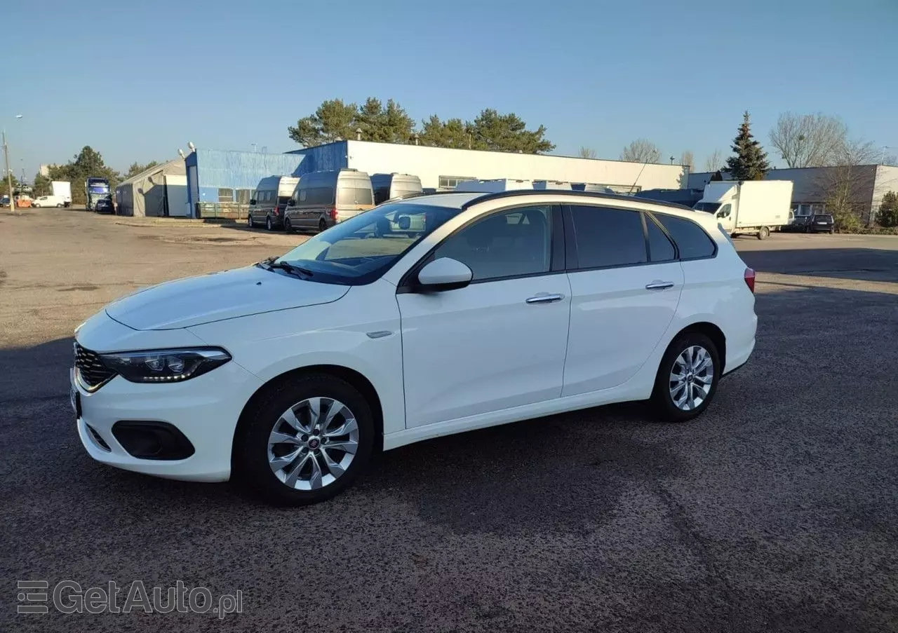 FIAT Tipo 1.6 E-Torq 16v Lounge