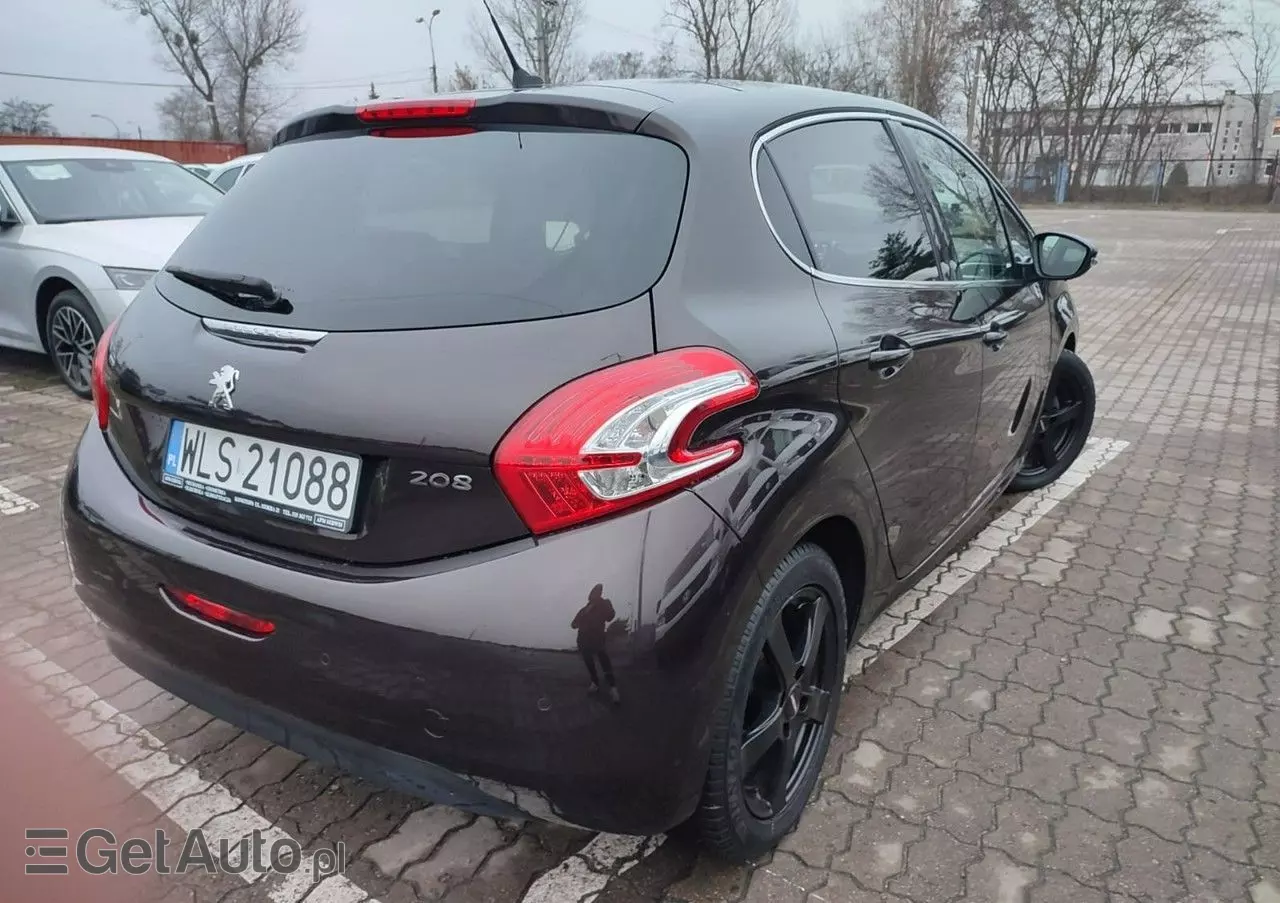 PEUGEOT 208 1.6 VTi Allure