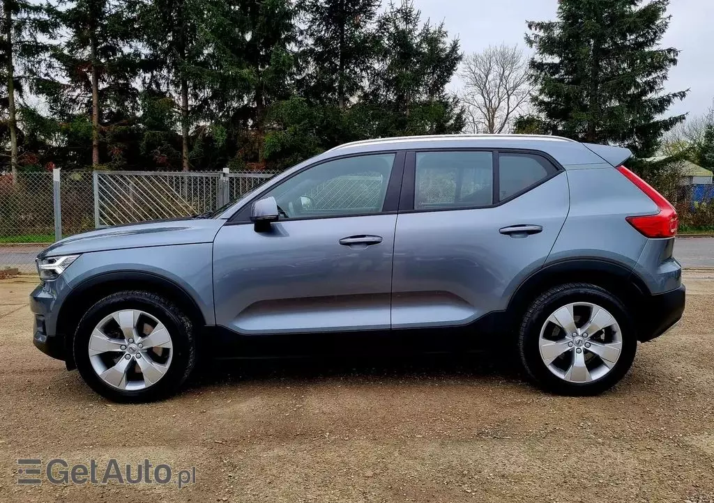 VOLVO XC 40 D4 AWD Geartronic Momentum Pro