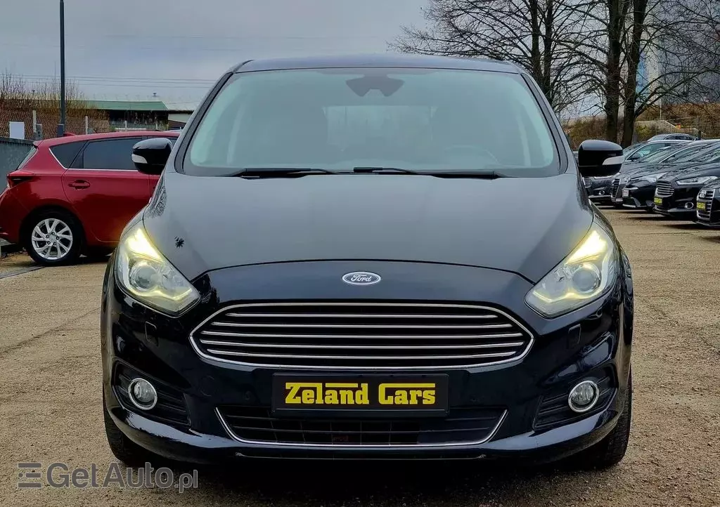 FORD S-Max 2.0 EcoBoost Titanium