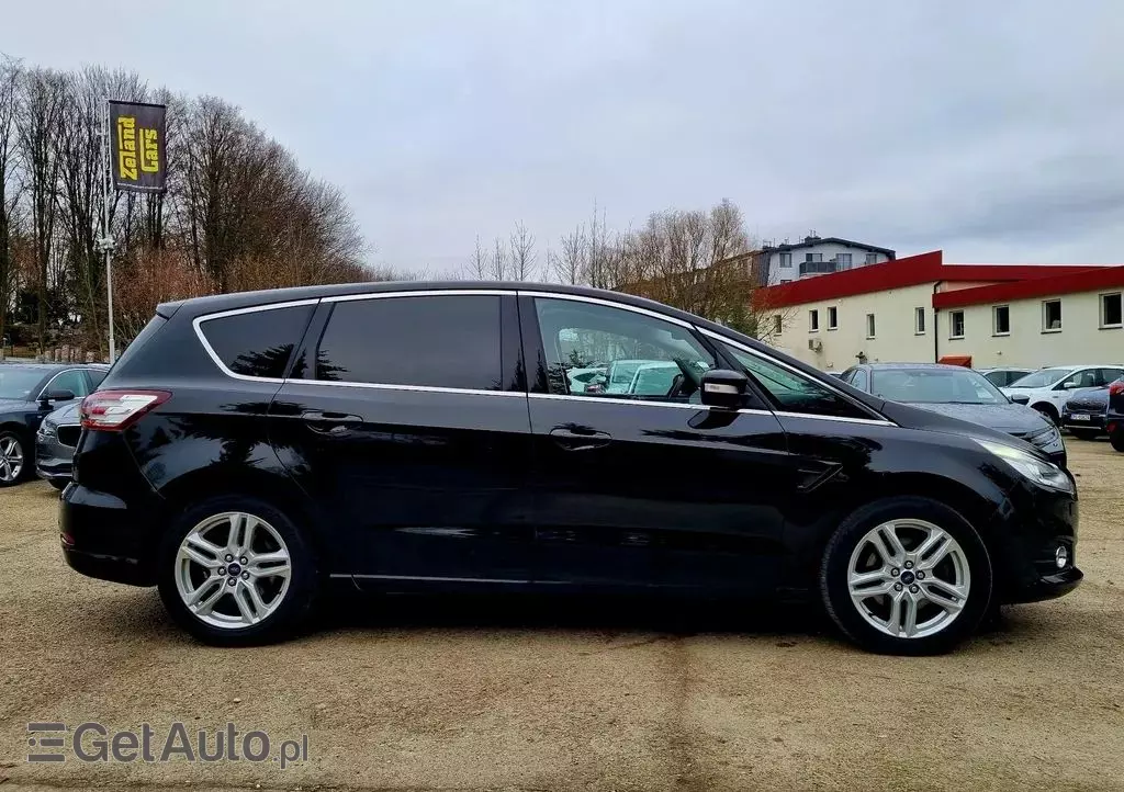 FORD S-Max 2.0 EcoBoost Titanium