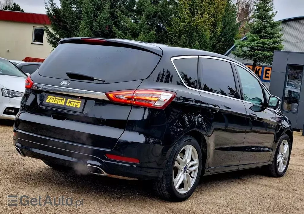 FORD S-Max 2.0 EcoBoost Titanium