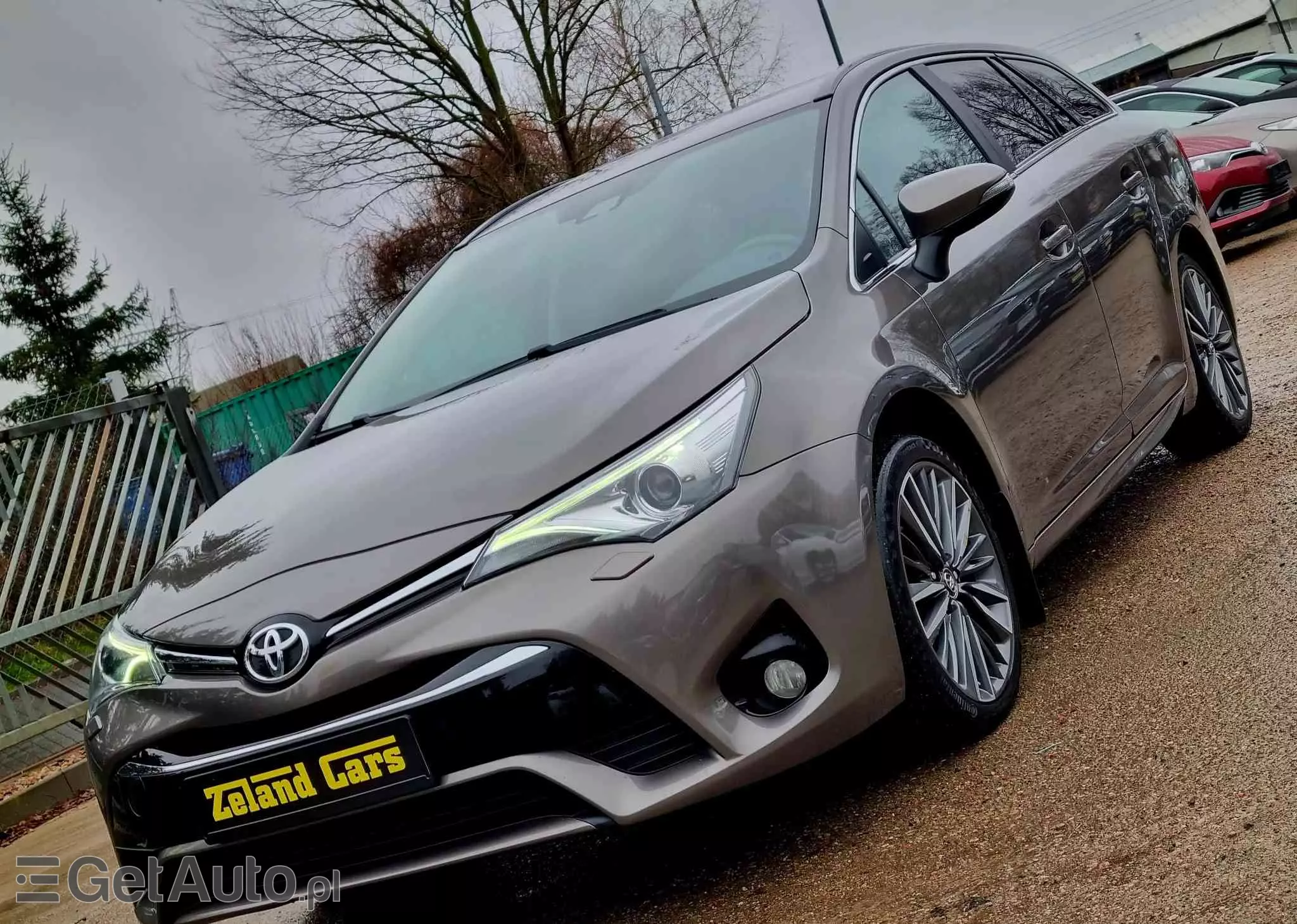 TOYOTA Avensis 1.8 Premium MS