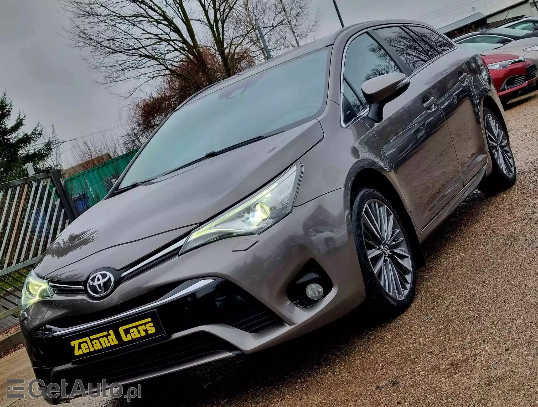 TOYOTA Avensis 1.8 Premium MS