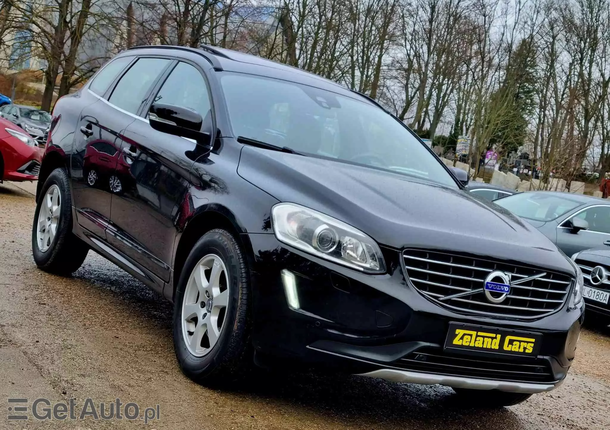 VOLVO XC 60 D4 Drive-E Momentum