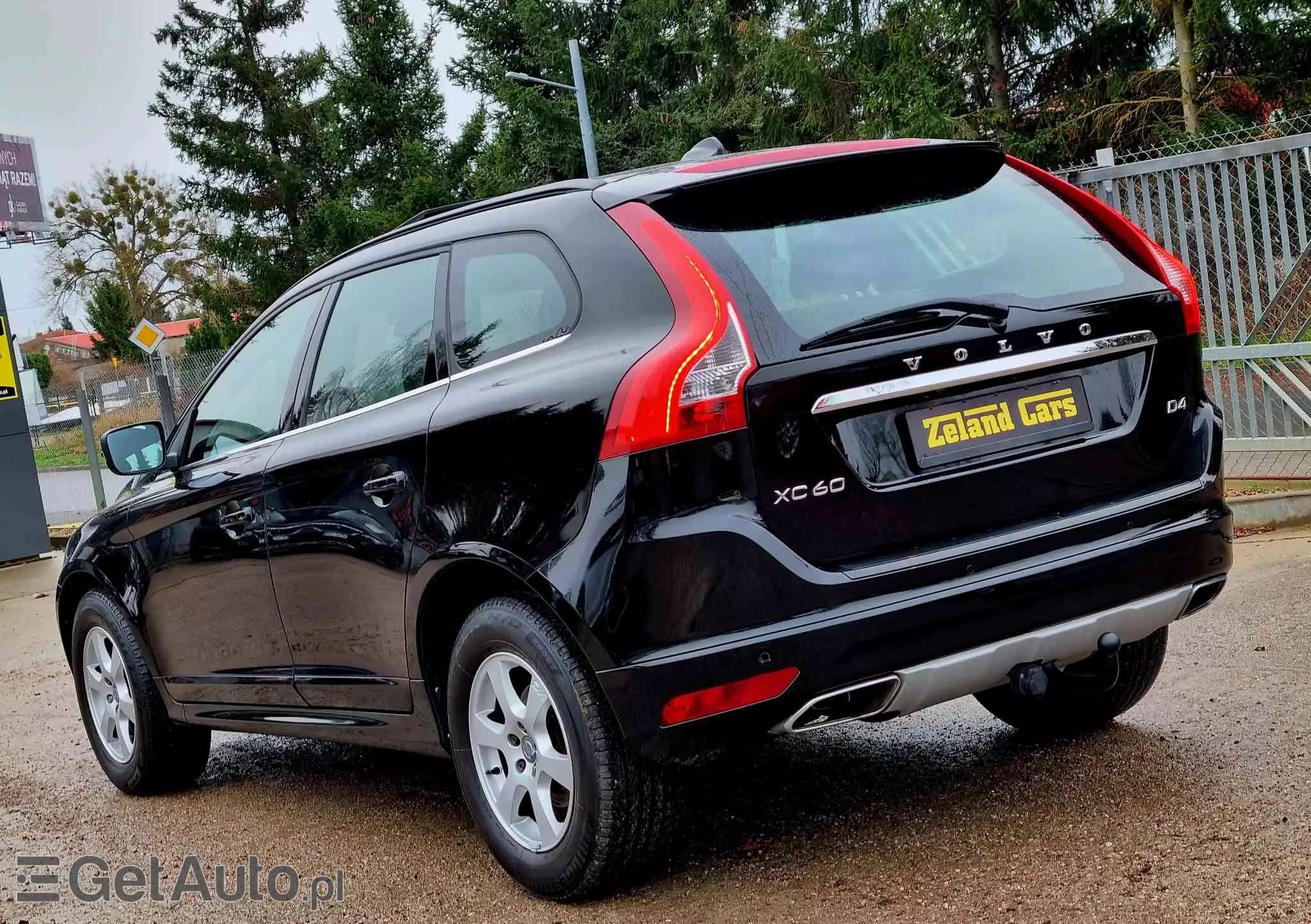 VOLVO XC 60 D4 Drive-E Momentum