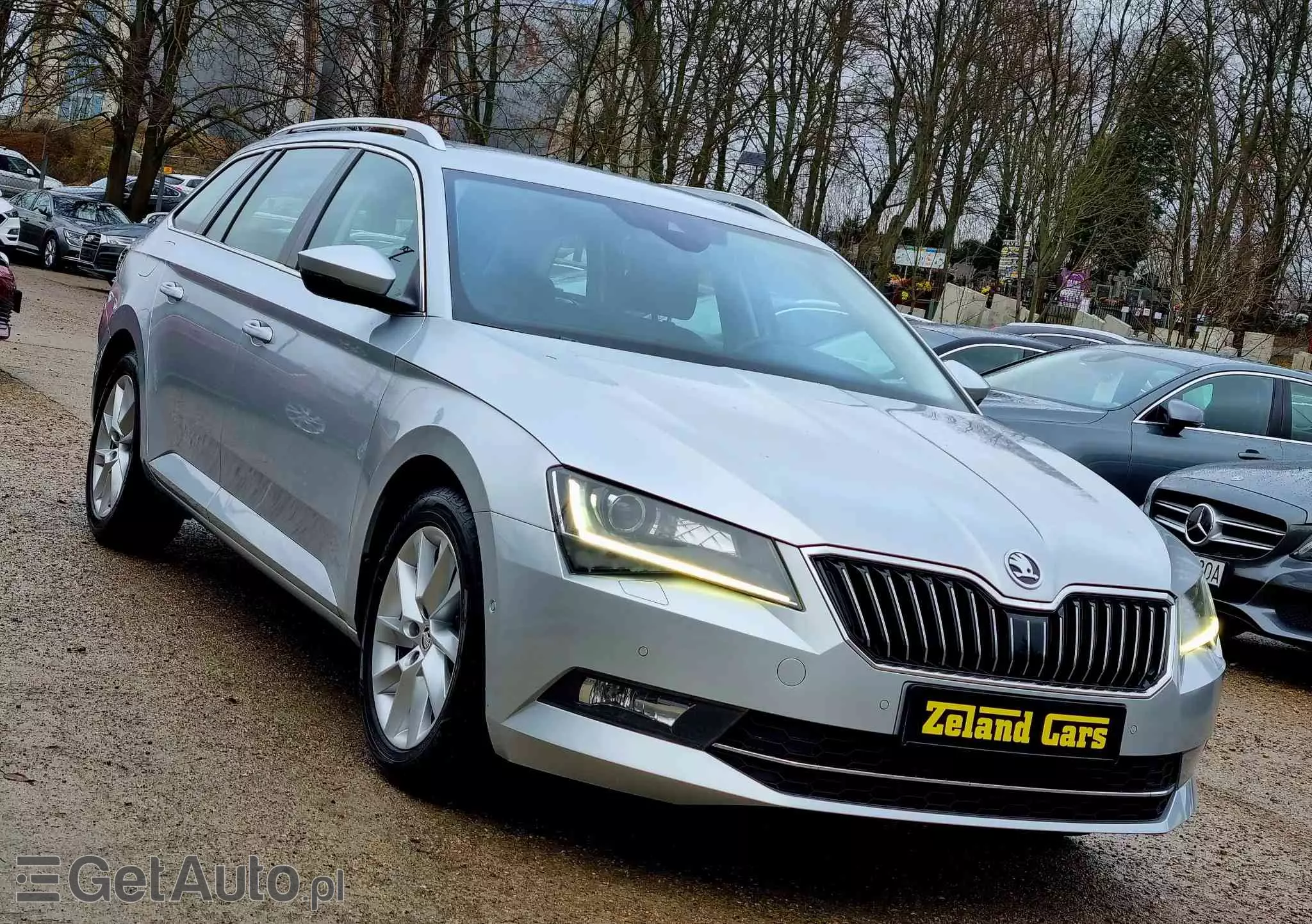 SKODA Superb 2.0 TDI DSG Style