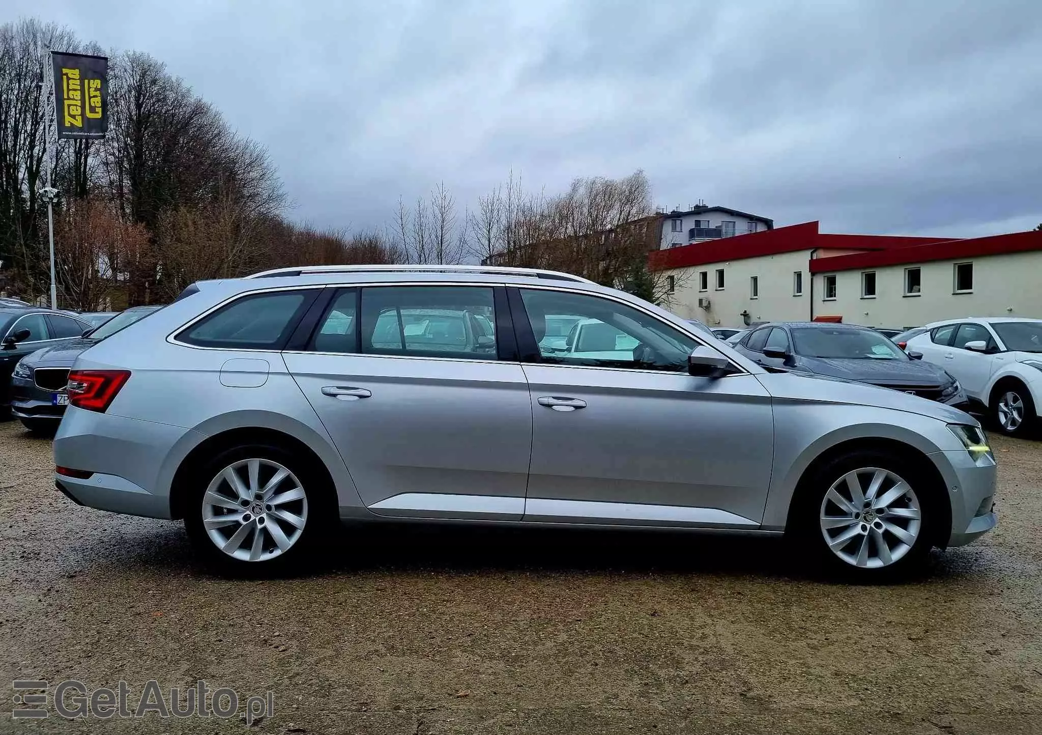 SKODA Superb 2.0 TDI DSG Style