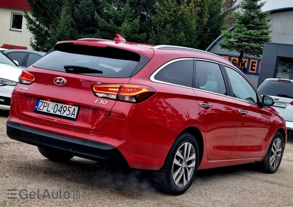 HYUNDAI I30 Fastback 1.6 CRDI Premium DCT