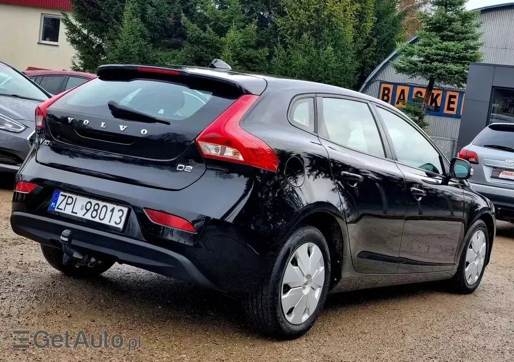 VOLVO V40 D2 Drive-E Momentum