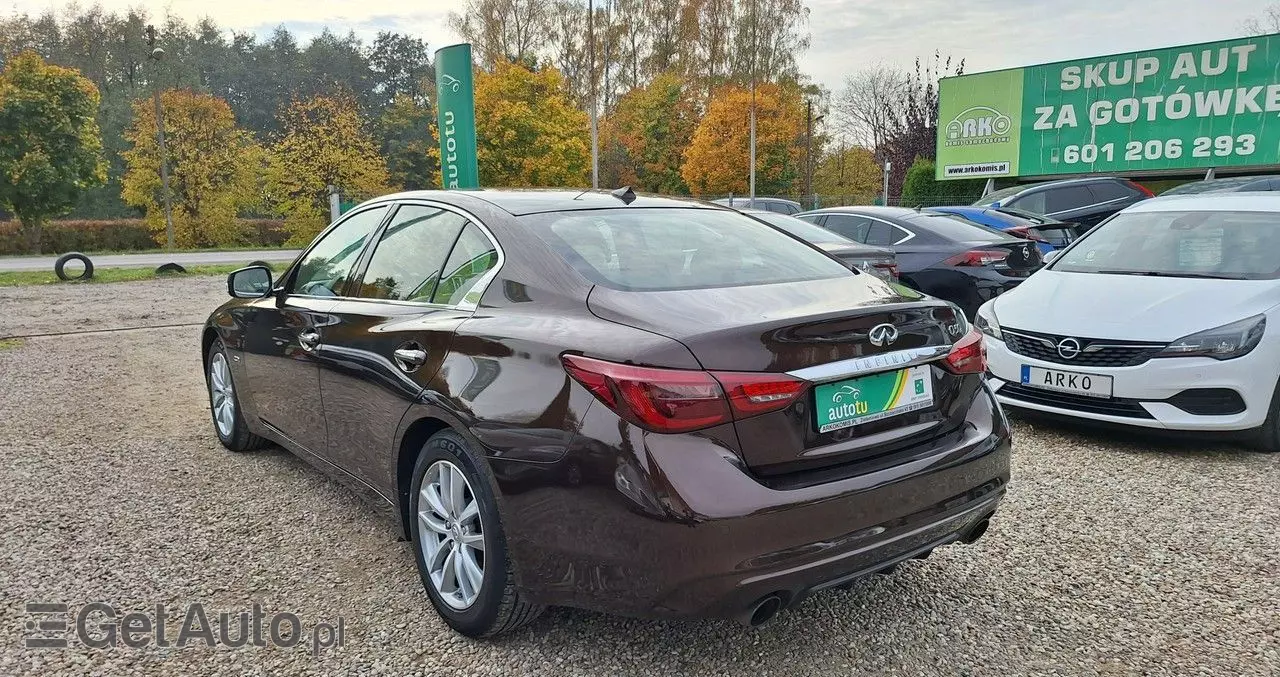 INFINITI Q50 