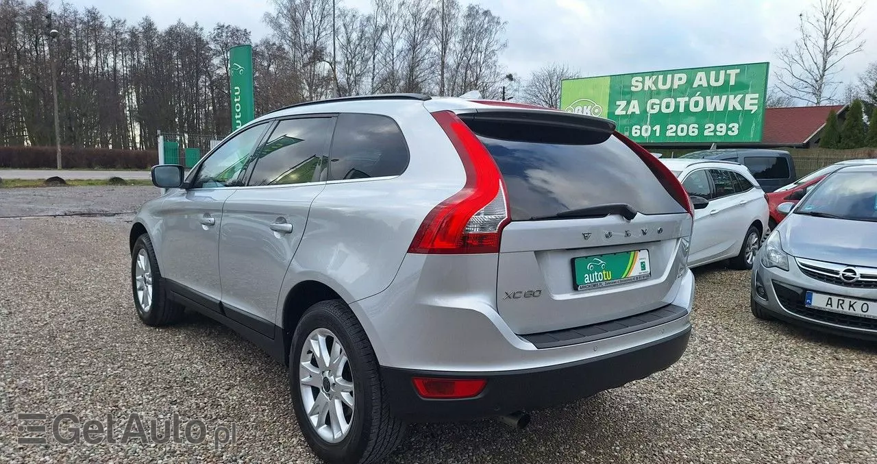 VOLVO XC 60 D5 AWD Kinetic