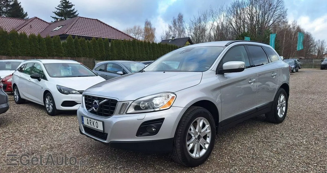 VOLVO XC 60 D5 AWD Kinetic