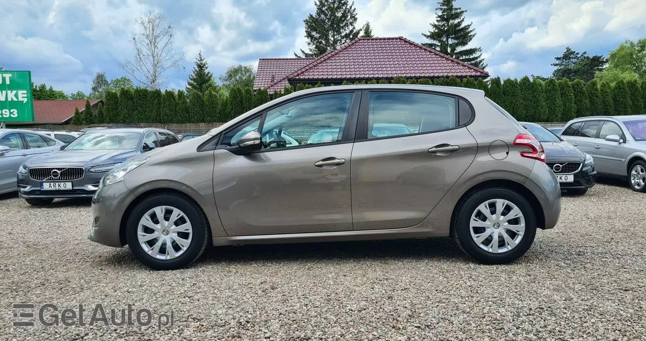 PEUGEOT 208 1.4 VTi Allure