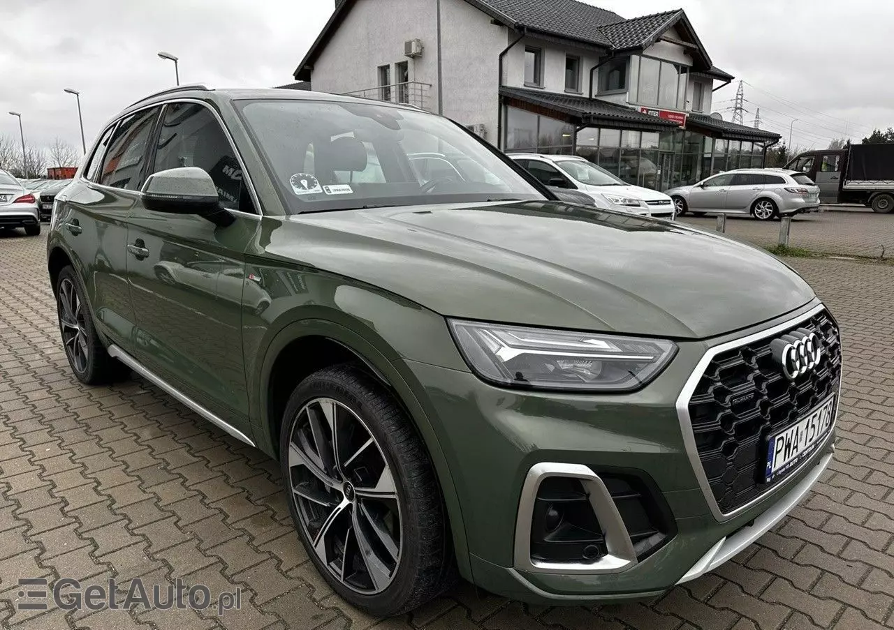 AUDI Q5 