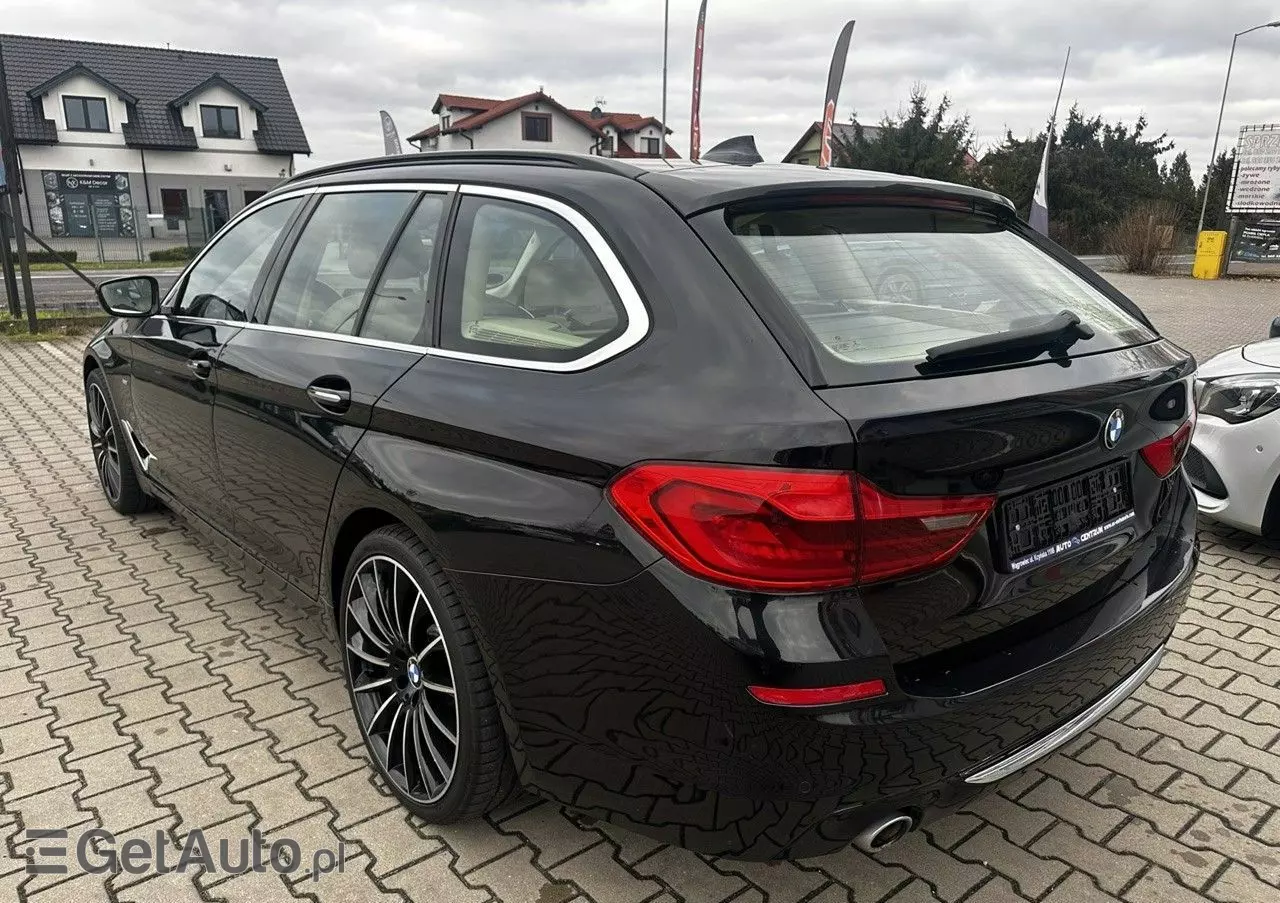 BMW Seria 5 530d Touring Luxury Line