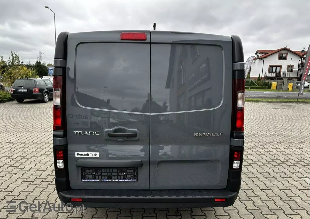 RENAULT Trafic 