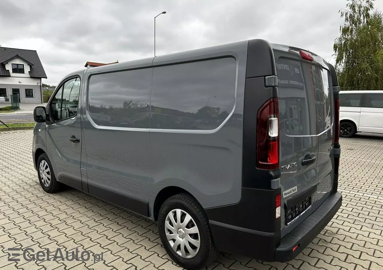 RENAULT Trafic 