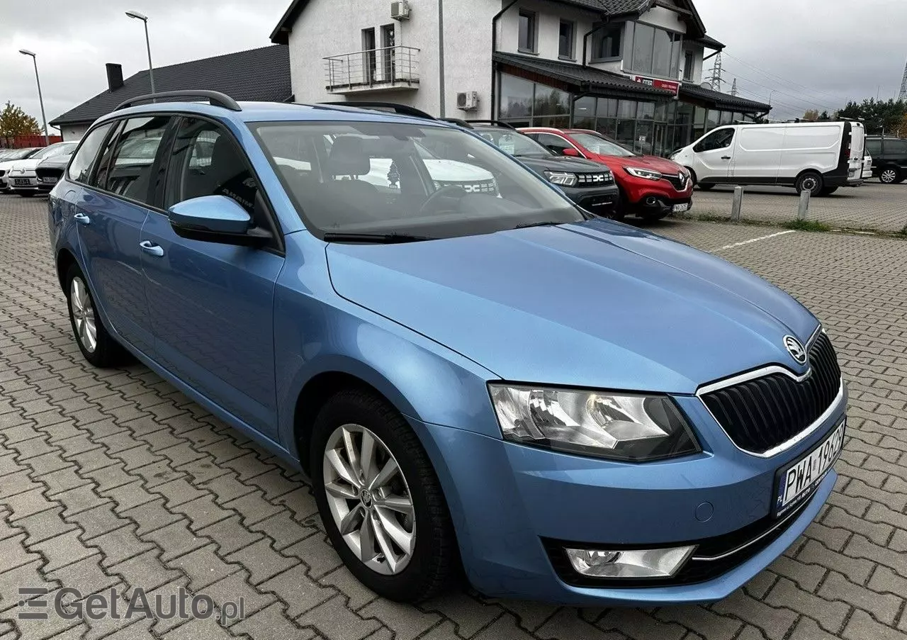 SKODA Octavia 