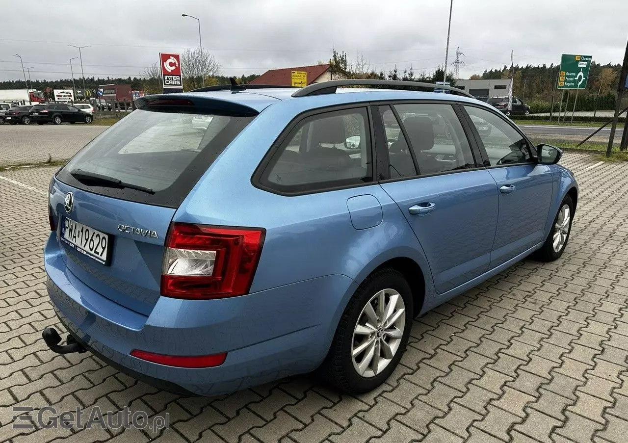 SKODA Octavia 