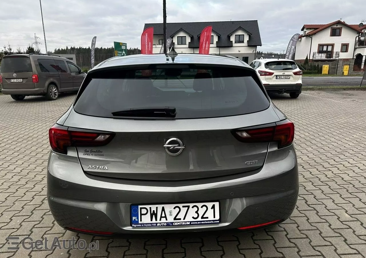 OPEL Astra IV 1.6 CDTI Cosmo