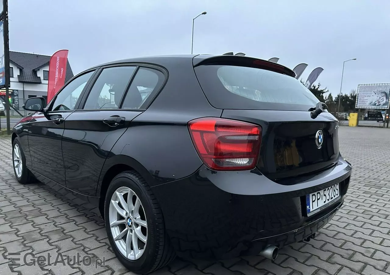 BMW Seria 1 118d Sport Line