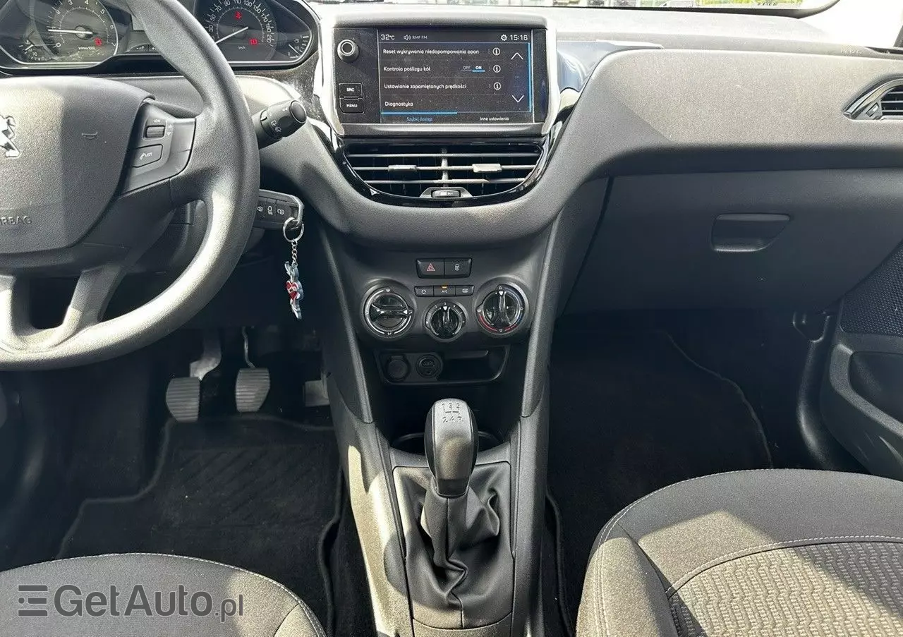 PEUGEOT 208 82 VTI Active