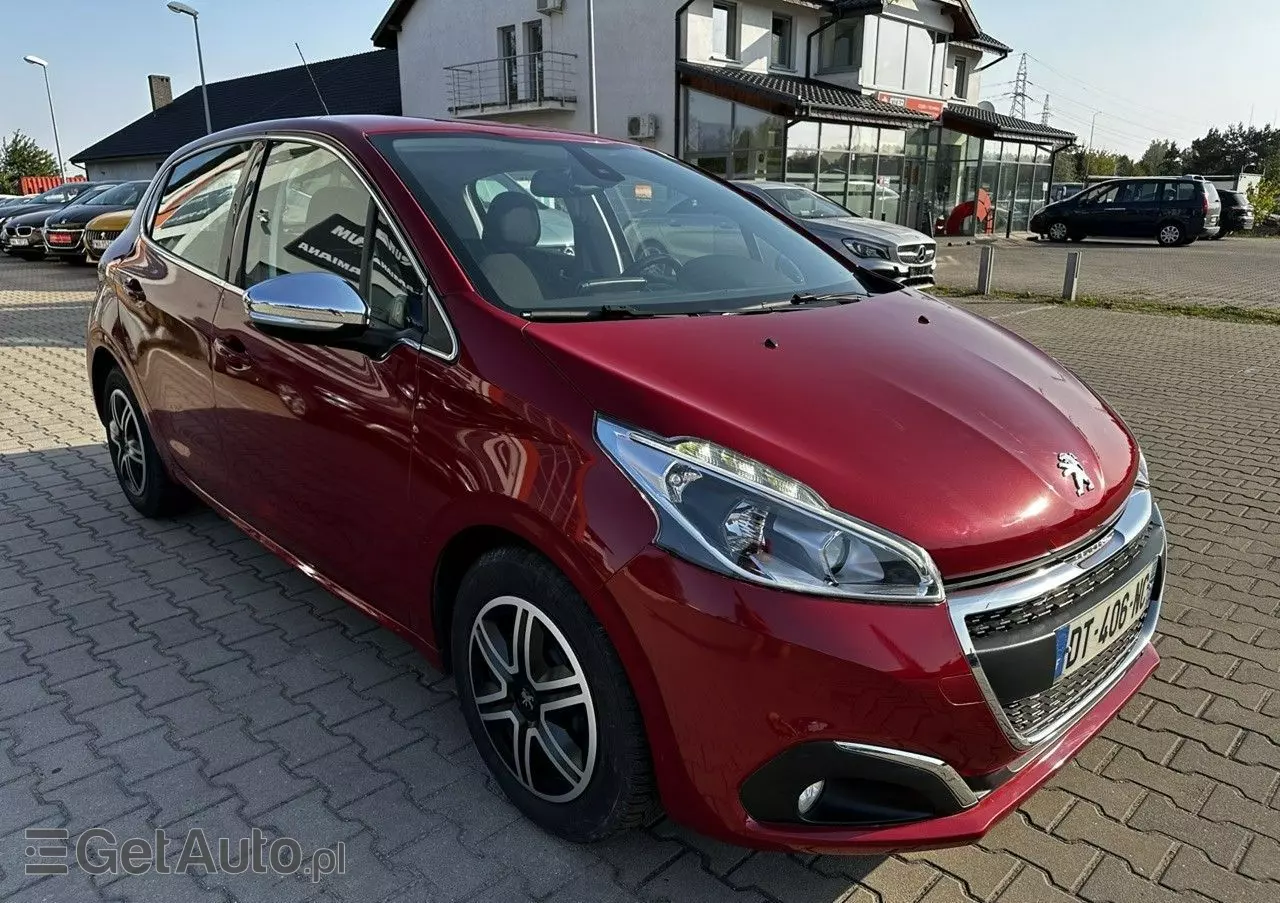 PEUGEOT 208 1.2 VTi Allure