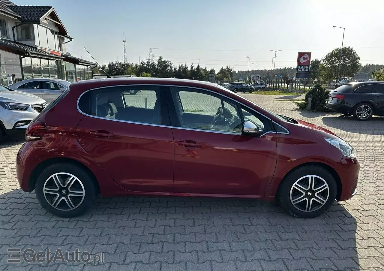 PEUGEOT 208 1.2 VTi Allure