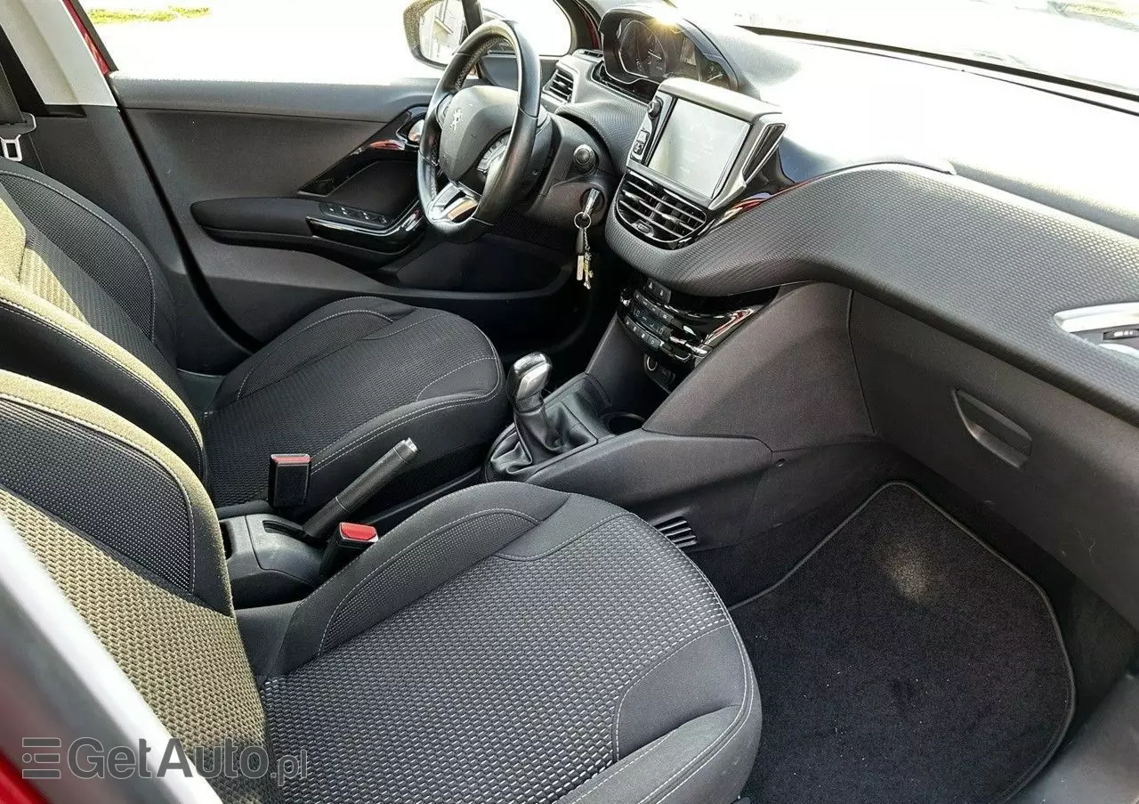 PEUGEOT 208 1.2 VTi Allure