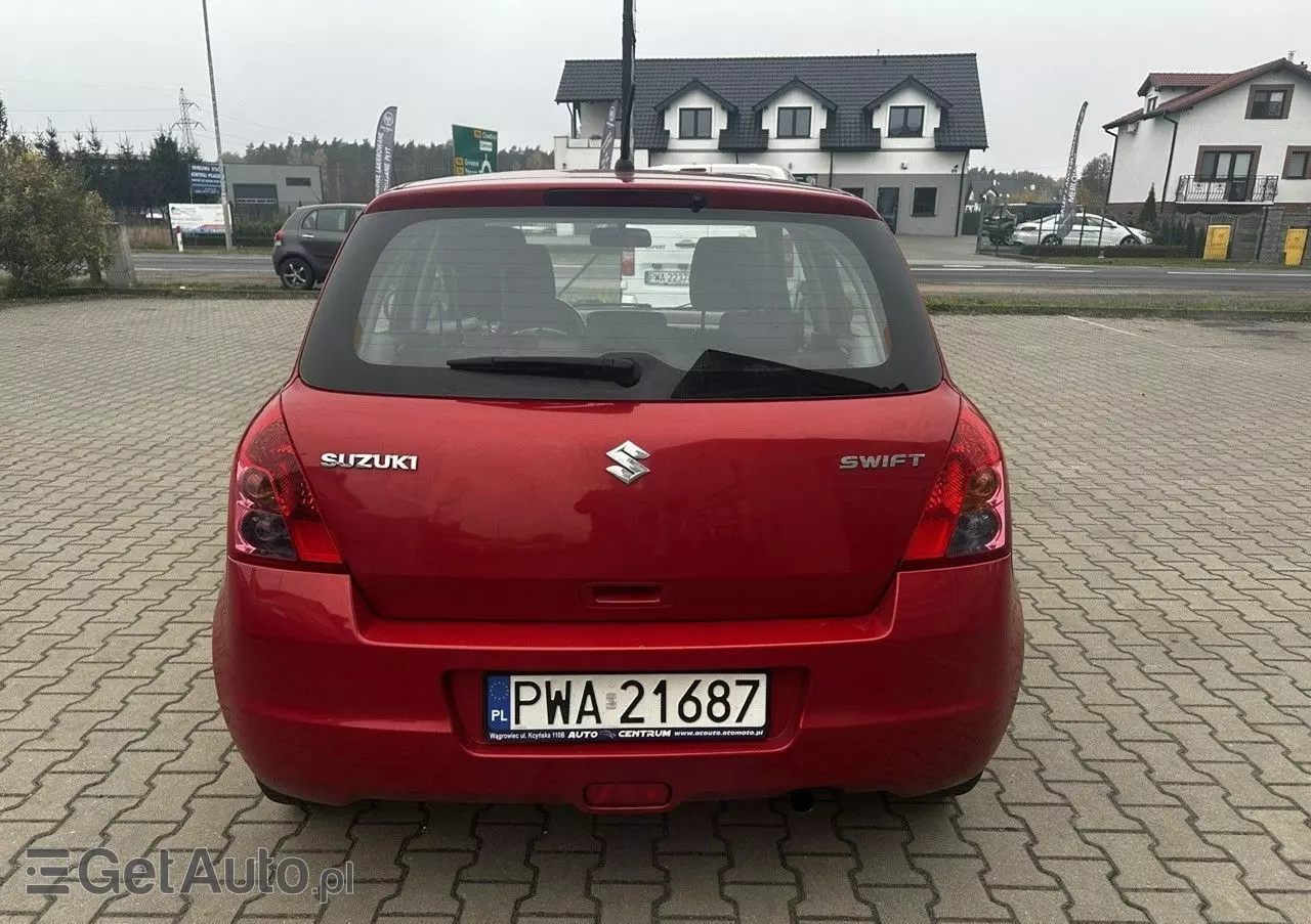 SUZUKI Swift 1.3 Comfort+