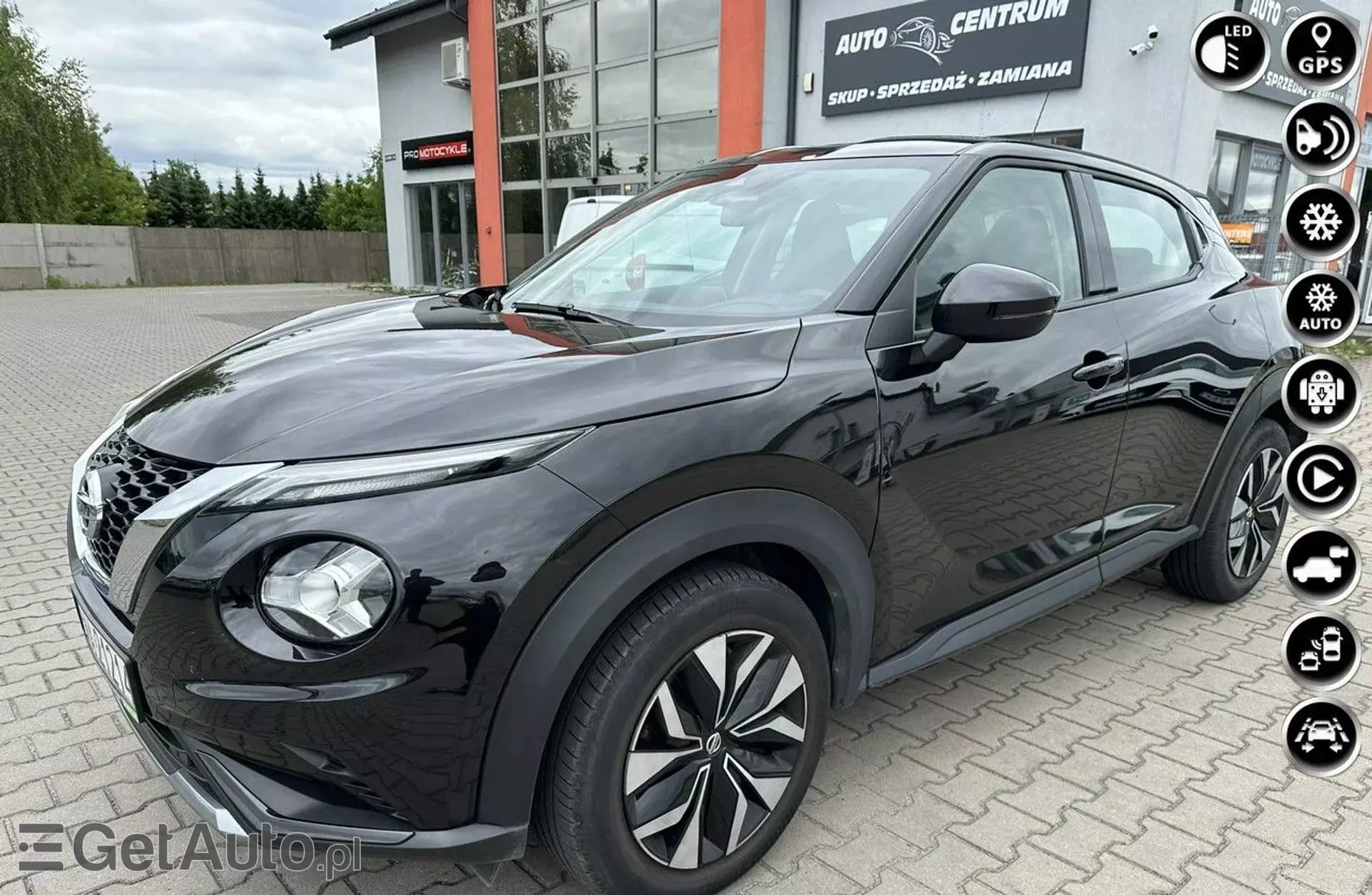 NISSAN Juke 