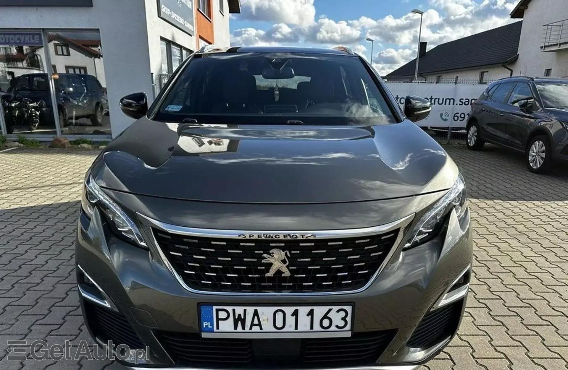 PEUGEOT 3008 