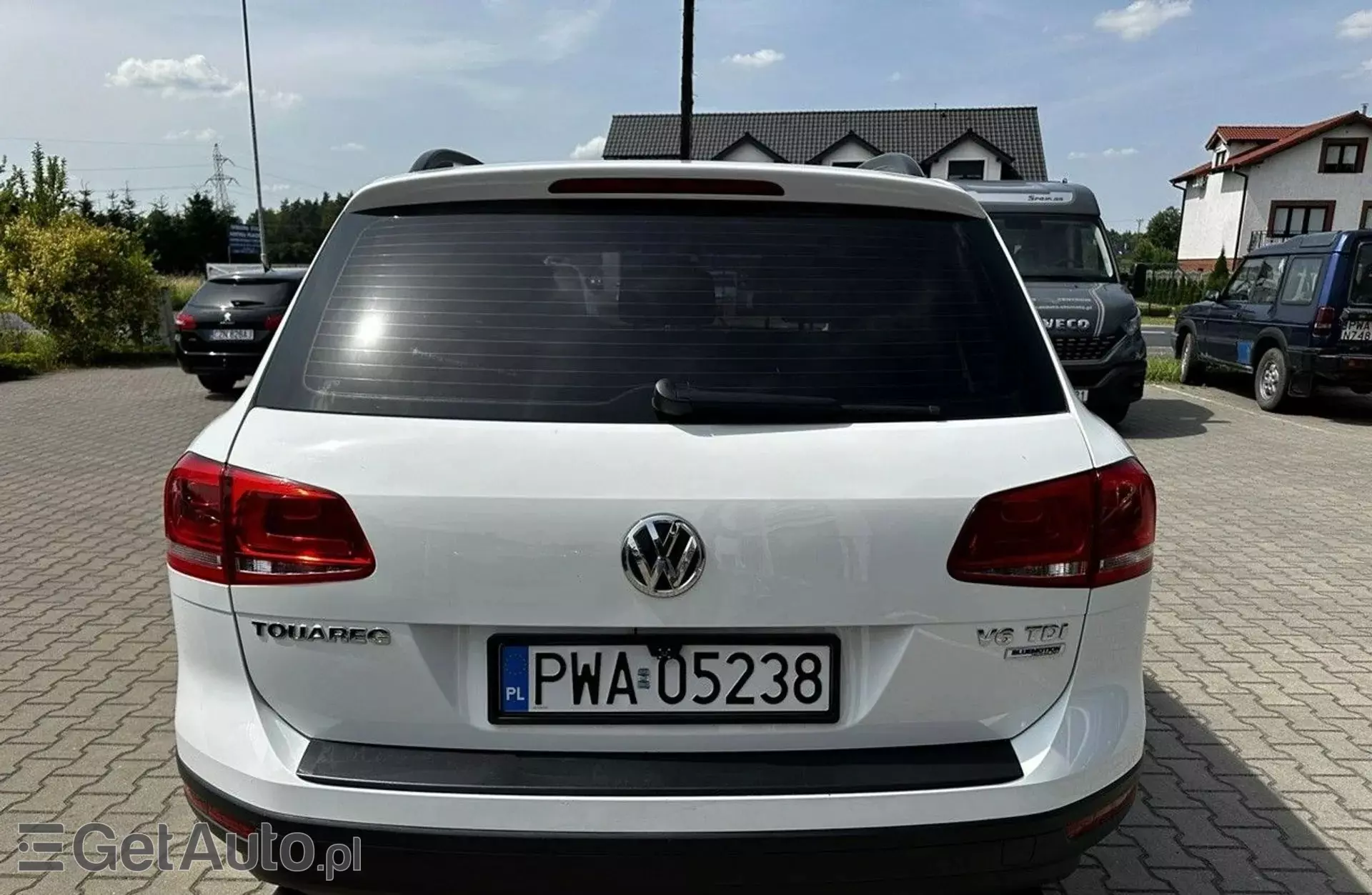 VOLKSWAGEN Touareg 