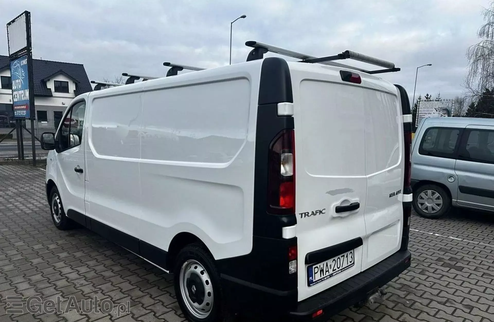 RENAULT Trafic 