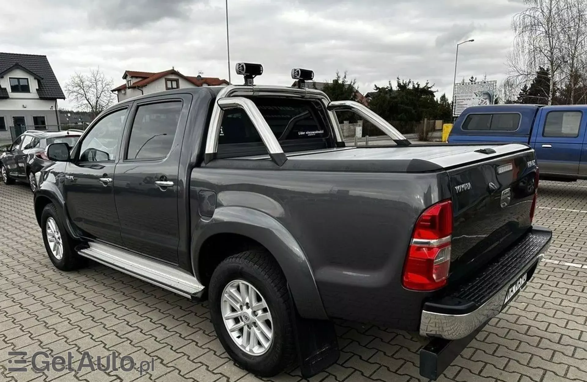 TOYOTA Hilux 