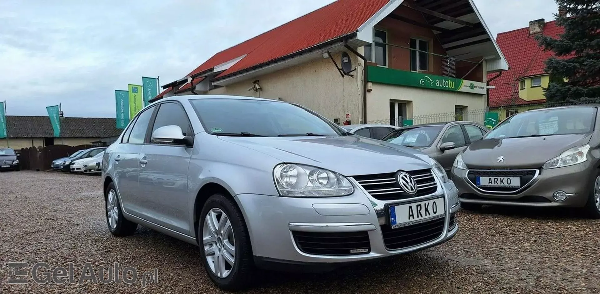 VOLKSWAGEN Jetta 