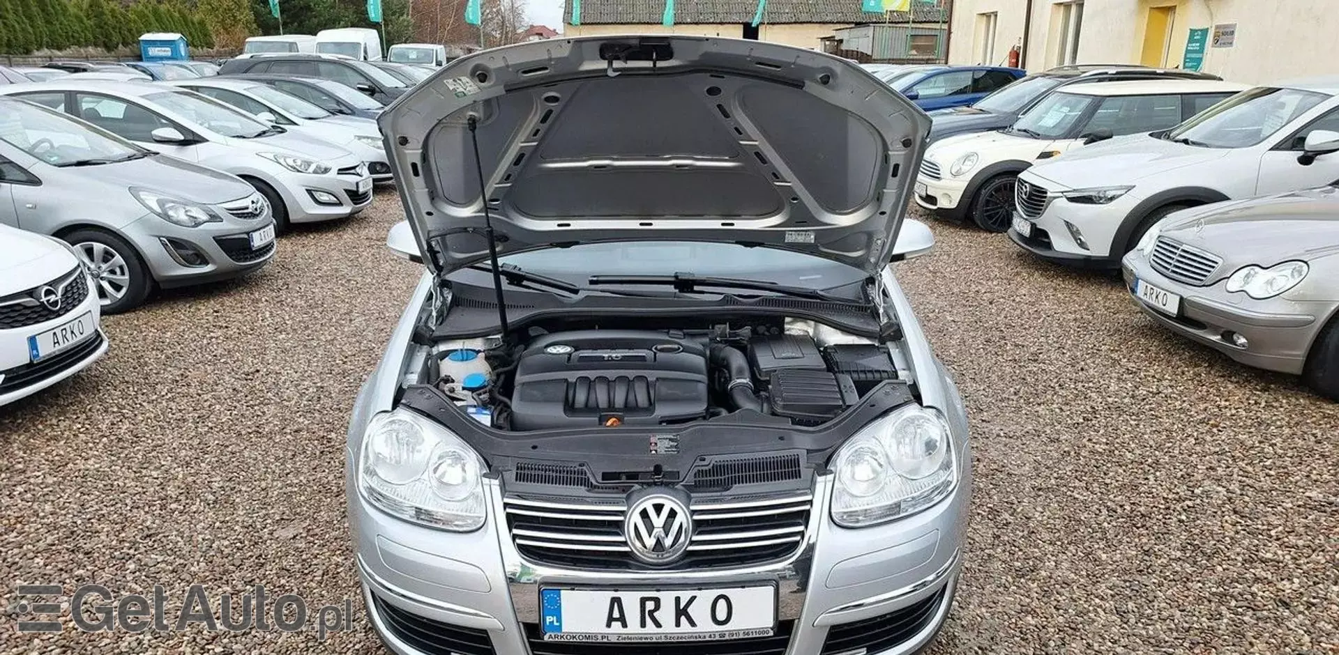 VOLKSWAGEN Jetta 