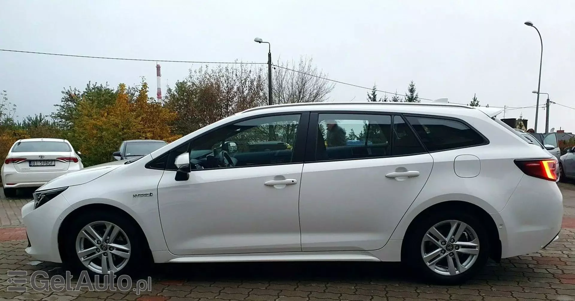 TOYOTA Corolla 1.8i (122 KM) Hybrid CVT