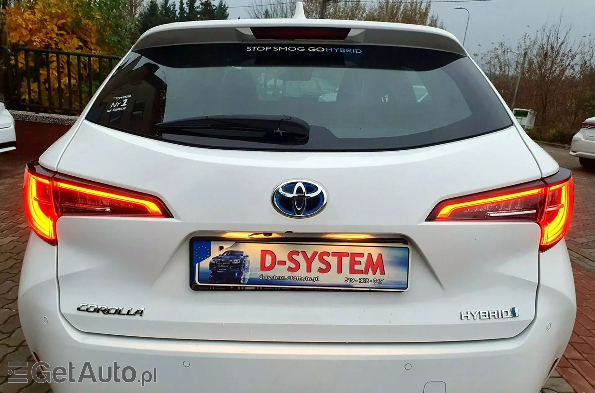 TOYOTA Corolla 1.8i (122 KM) Hybrid CVT