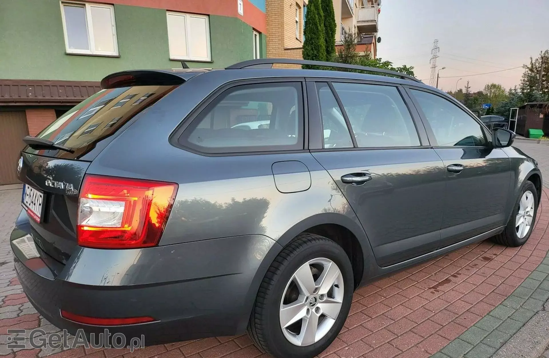 SKODA Octavia 